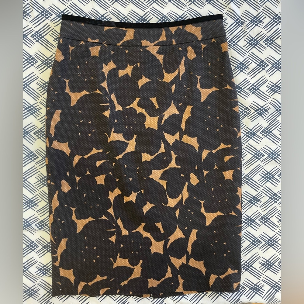 Boden Black and Tan Floral Skirt 100% cotton